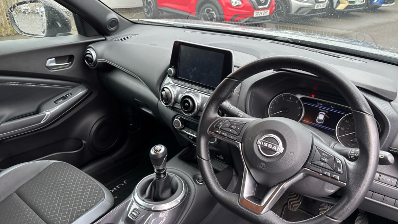Nissan Juke 1.0 DiG-T 114 N-Connecta 5dr Petrol Hatchback